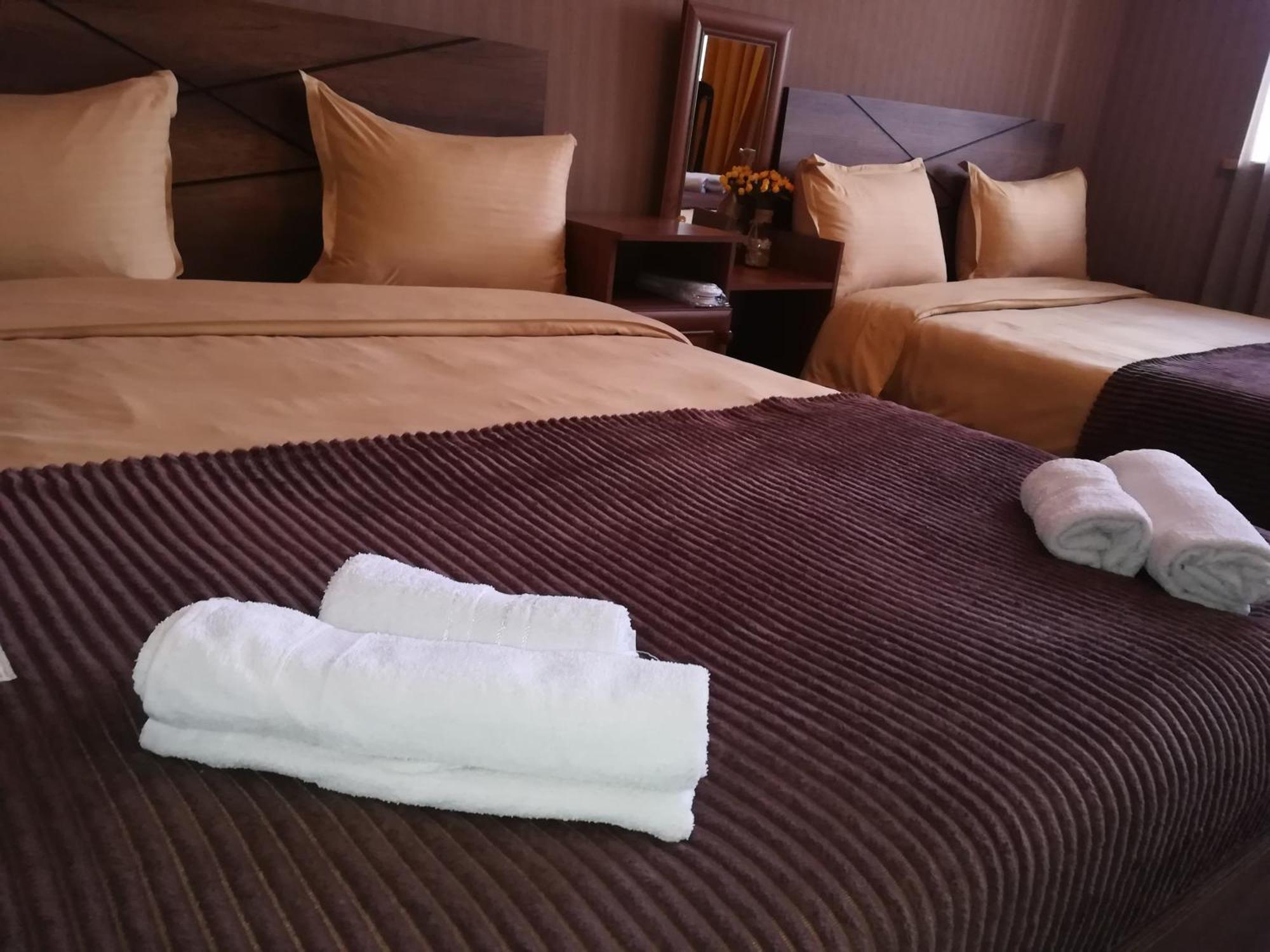 Golden Gate Hotel Akhaltsikhe  Eksteriør billede